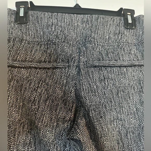 NWT Athleta Delancey Skyline Textured Tight size Medium (black/white) - Picture 3 of 13